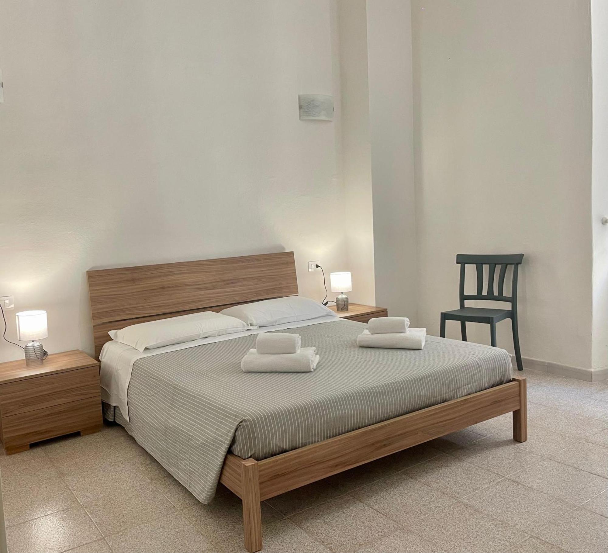 Onlyrooms V - Central & Train Station كالياري المظهر الخارجي الصورة