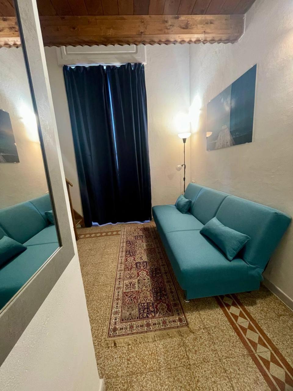 Onlyrooms V - Central & Train Station كالياري الغرفة الصورة